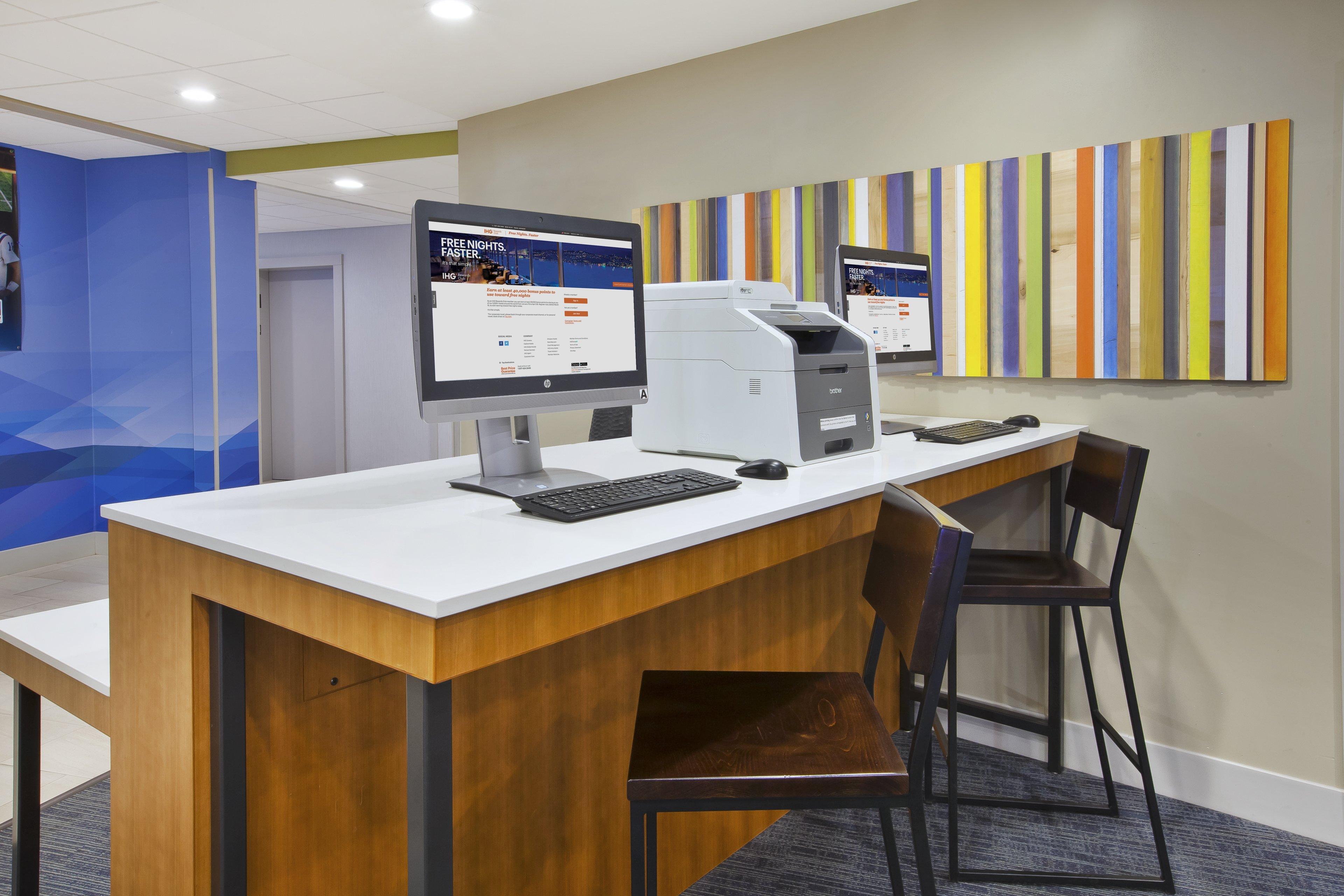 Holiday Inn Express & Suites - Parkersburg East By Ihg Exteriör bild