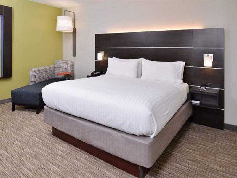 Holiday Inn Express & Suites - Parkersburg East By Ihg Exteriör bild